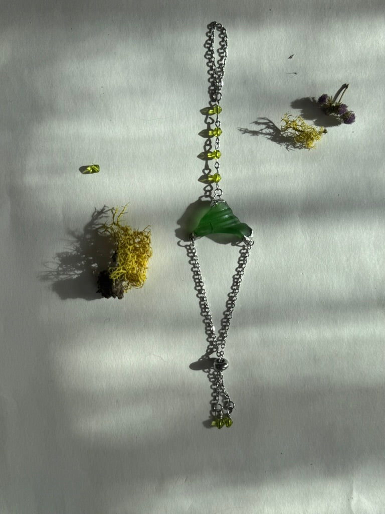 Green Elixer Fragment Hand Chain