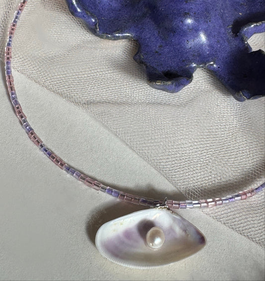 Pearl Bed Beaded Necklace